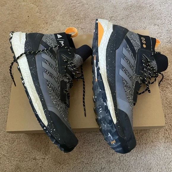 Adidas Terrex Free Hiker Parley - Black/White Speckled/Solar Gold - Picture 2 of 8